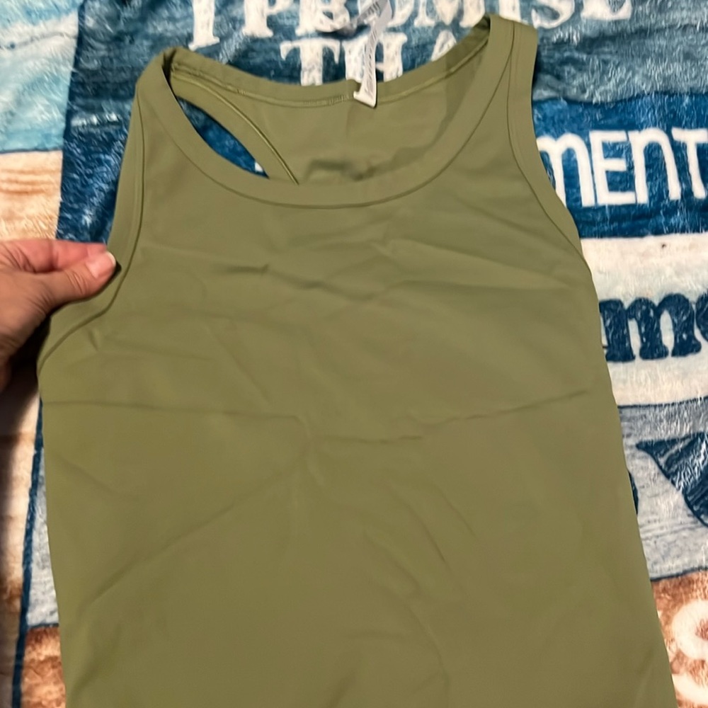 Lululemon tank top